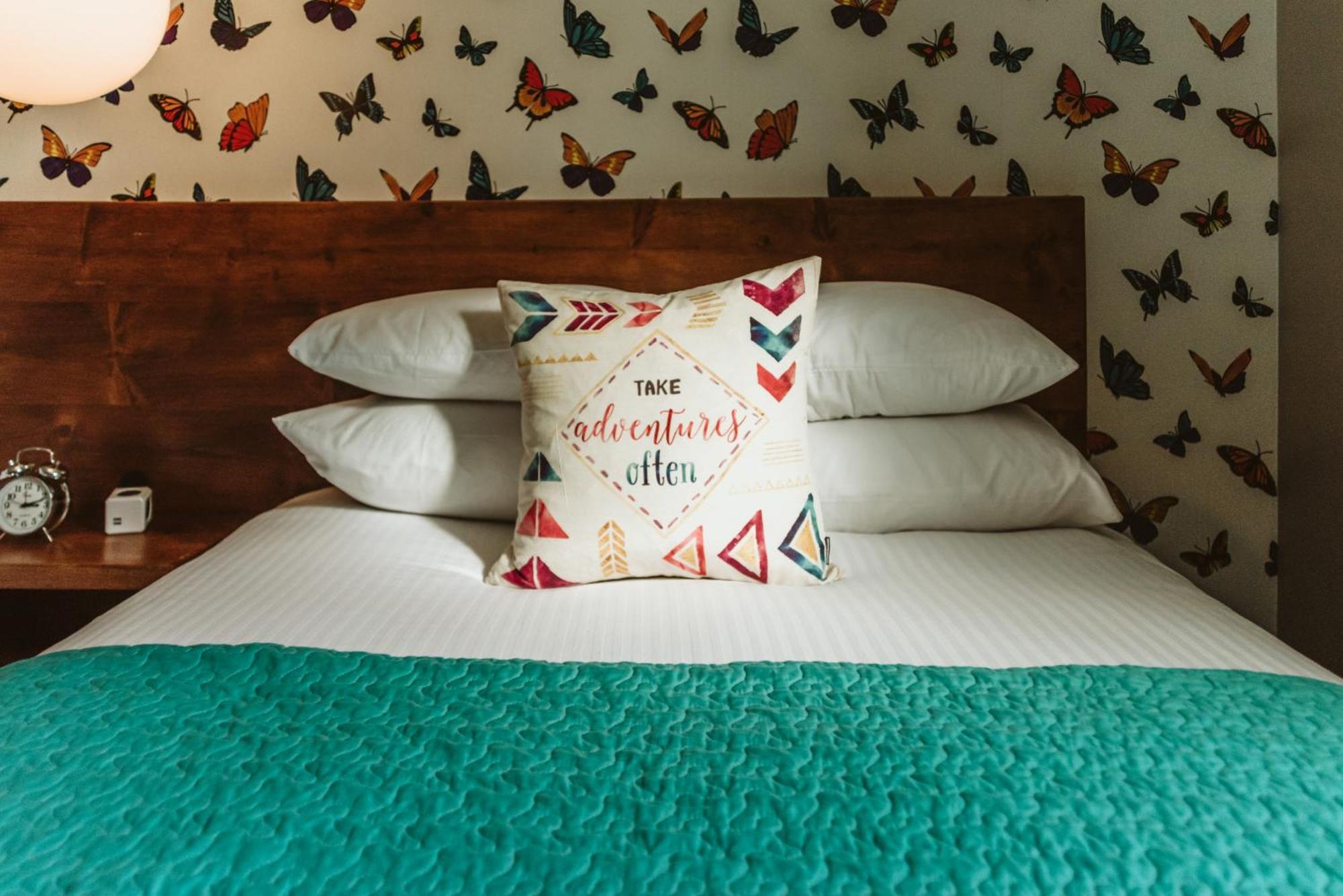The Grove Hotel Kingsville Bagian luar foto