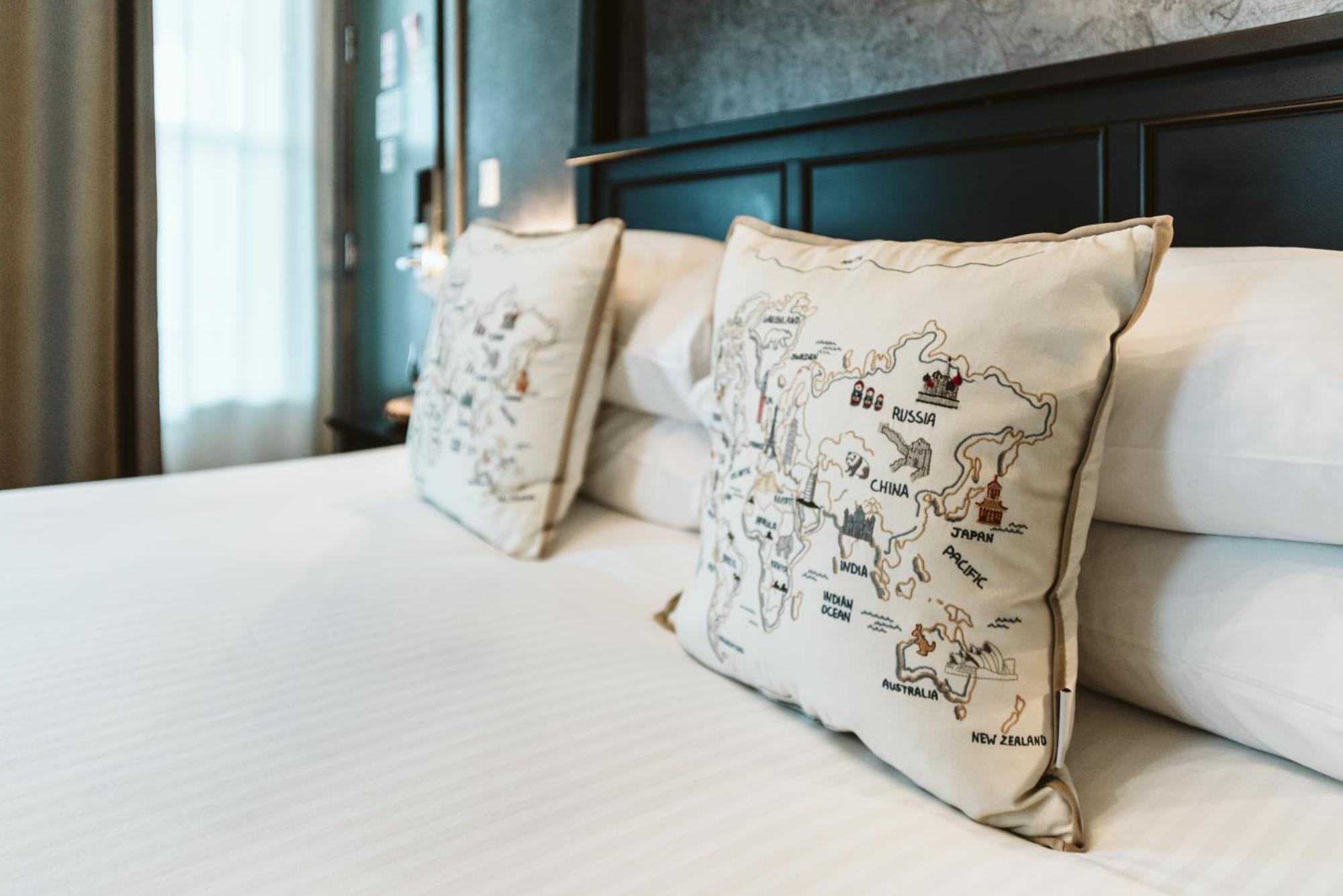 The Grove Hotel Kingsville Bagian luar foto