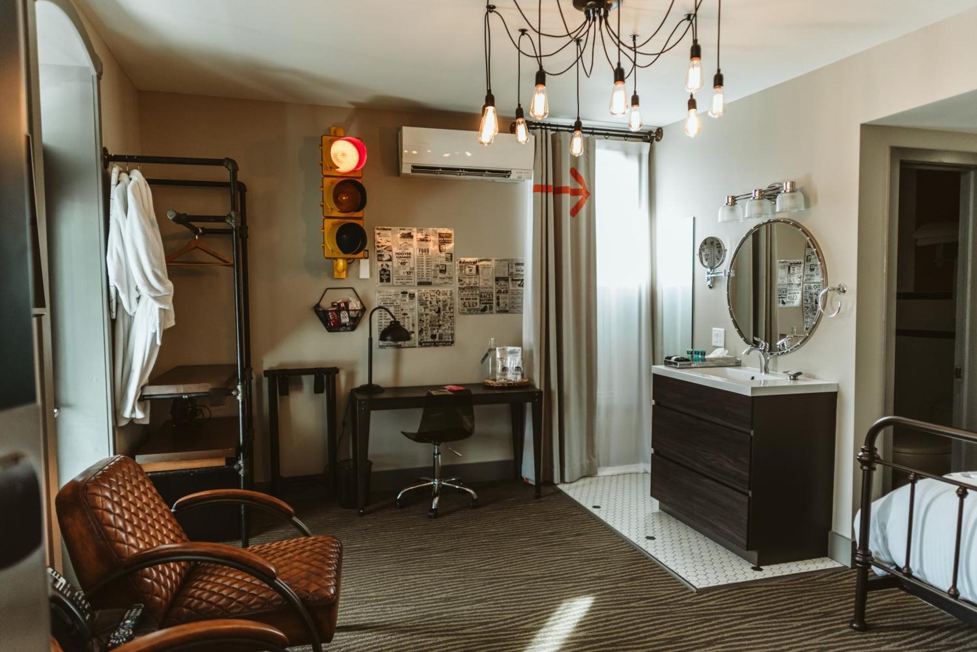 The Grove Hotel Kingsville Bagian luar foto